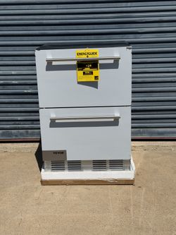 15 in. Single Zone 130-Cans Freestanding/Built-in Beverage and Wine Cooler in Black with Child Lock, Interior Light