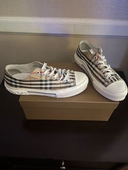 Burbbery shoes
