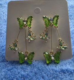 Green Butterfly Drop Earrings 🦋💚