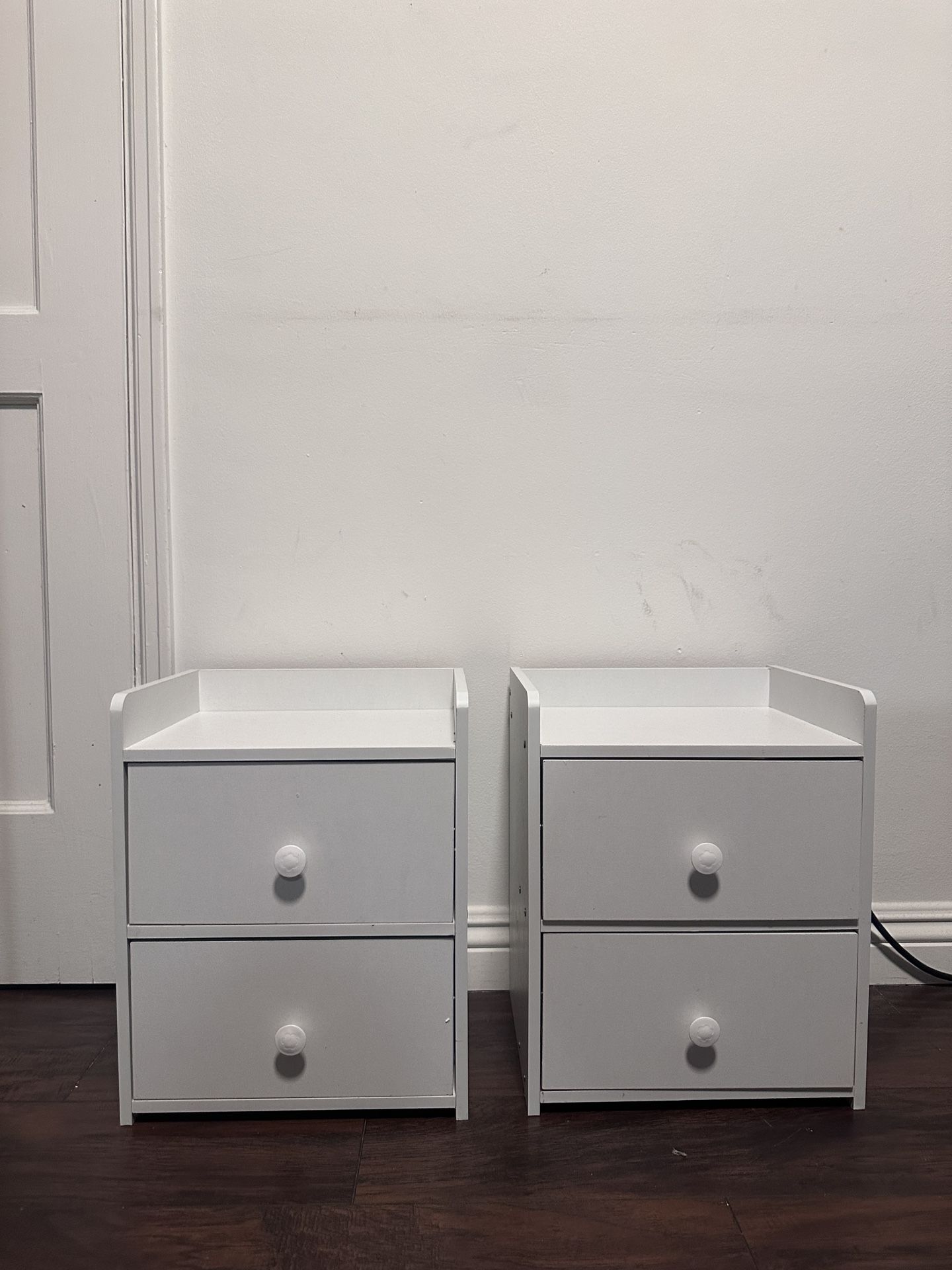 Small Nightstand Bedside Table