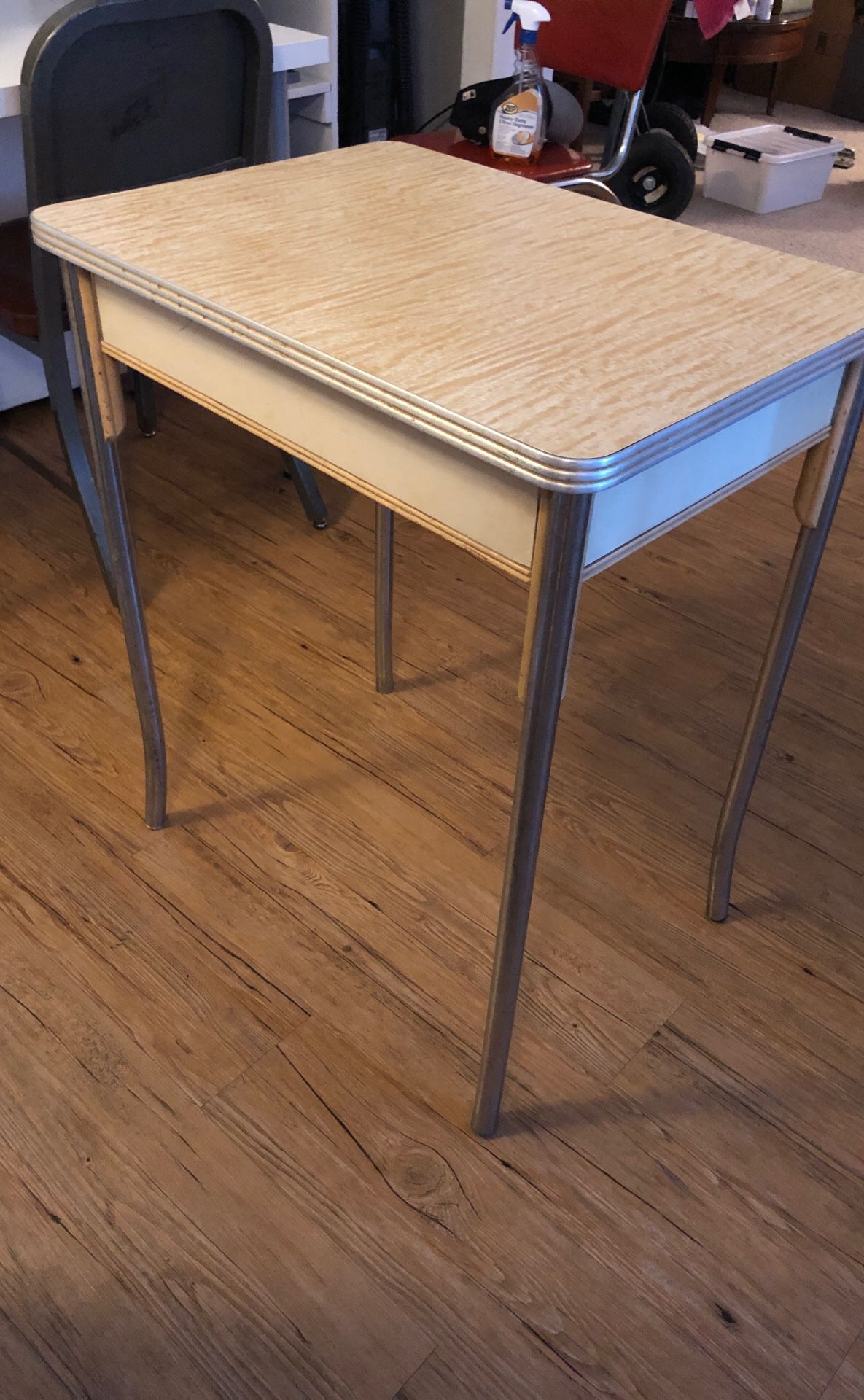 Formica card table