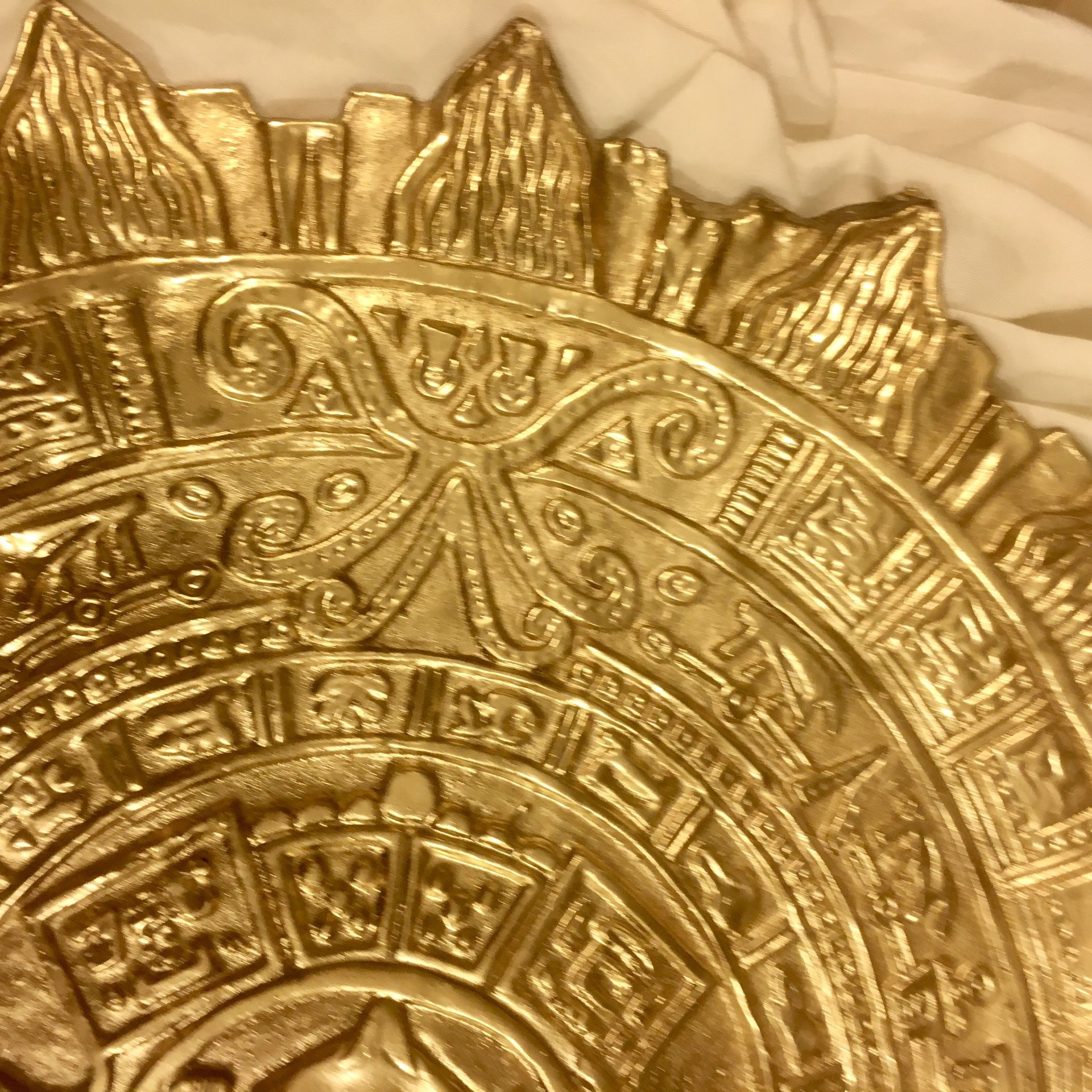 Large Aztec Calendar - 18¾" diameter wall decor
