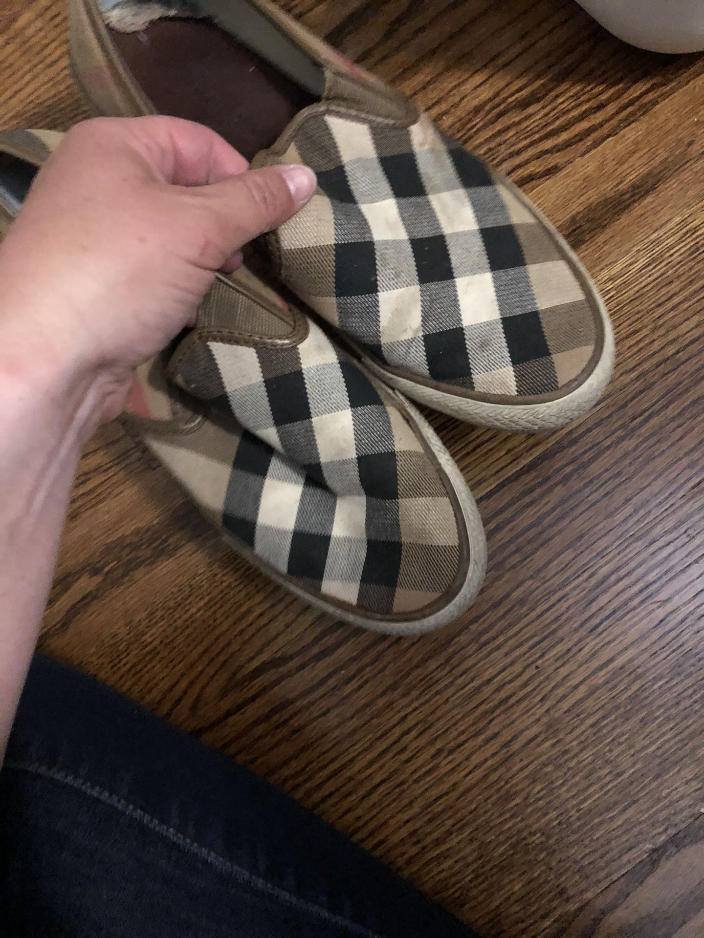 Burberry women’s flat