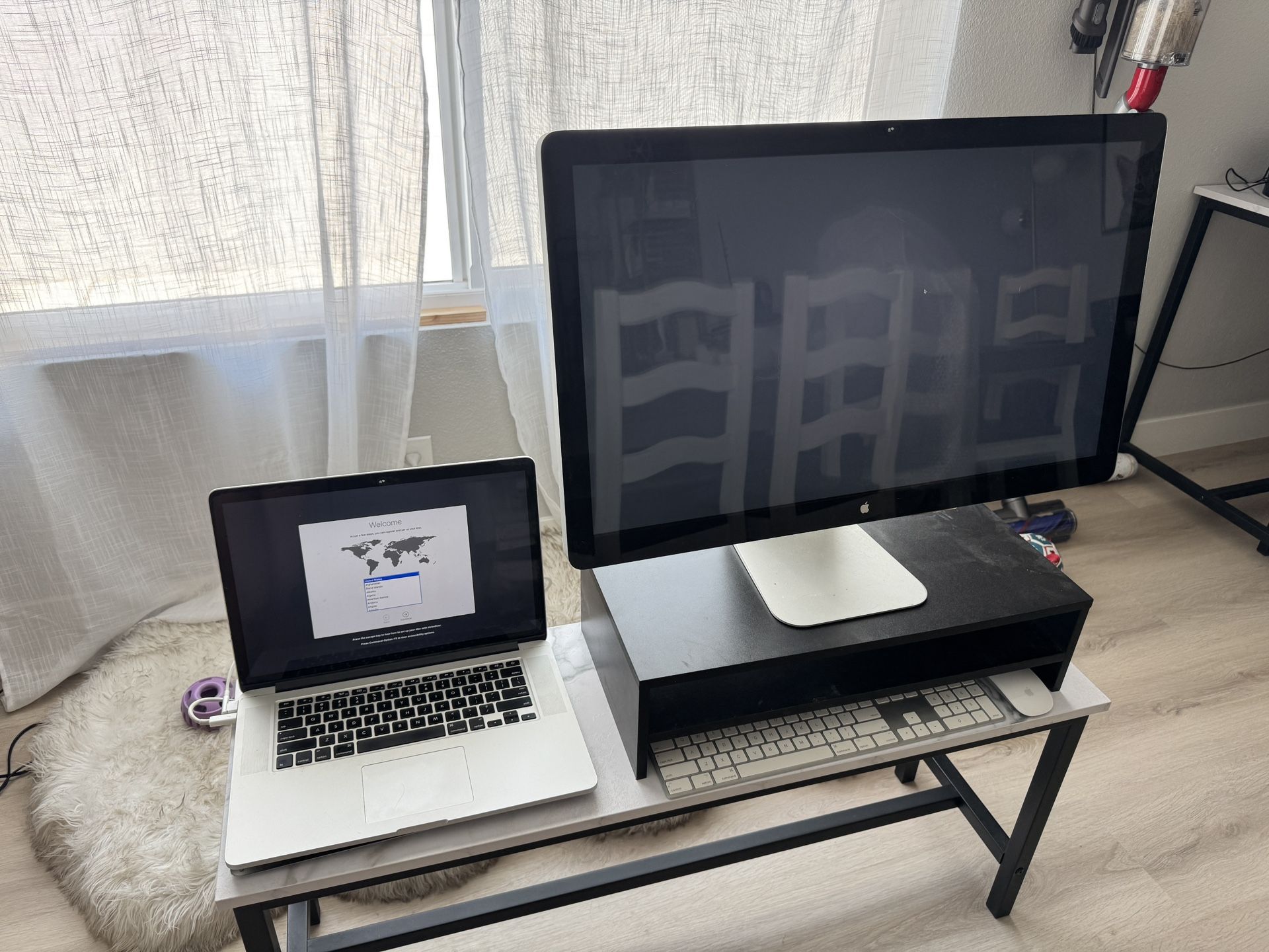 MacBook Pro (Retina, 15-inch, 2014) With Monitor, Keyboard, Mouse