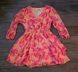 Brand New Beautiful Floral Dress sz Large