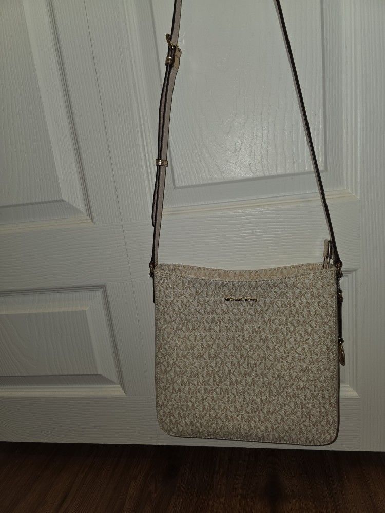 Rose Gold Michael Kors Crossbody
