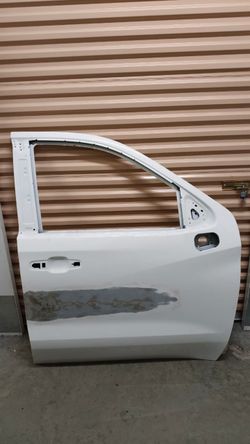 2019-2026  Chevrolet Silverado 1500 Right Passenger Side Front Door