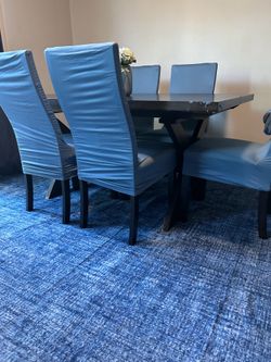 Free used table w/5 chairs comedor con 5 sillas gratis