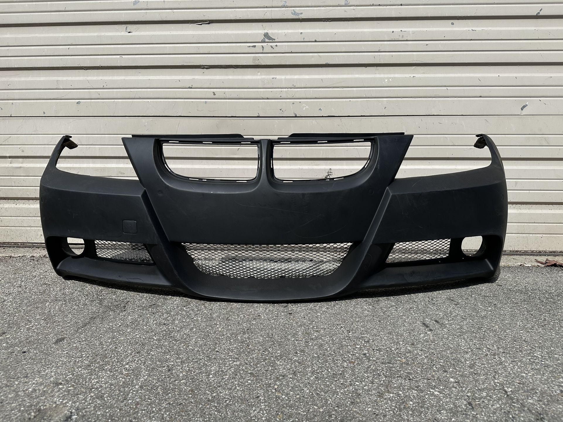 2006 - 2008 BMW E90 3 Series Sedan VIS Racing M Tech Style Fiberglass Front Bumper