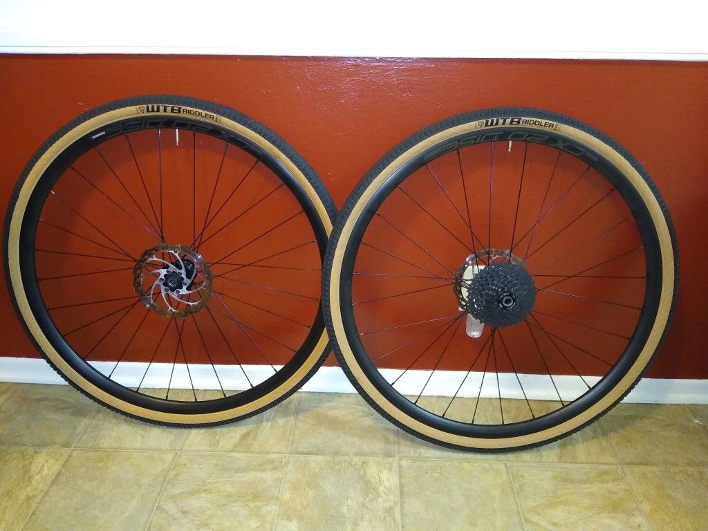 Gravel Bike CX Wheelset 700c thru axle Disc