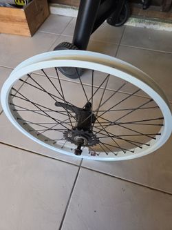 20" COASTERS BRAKE WHEEL IN LIKE NEW CONDITION,  IT IS NEW.