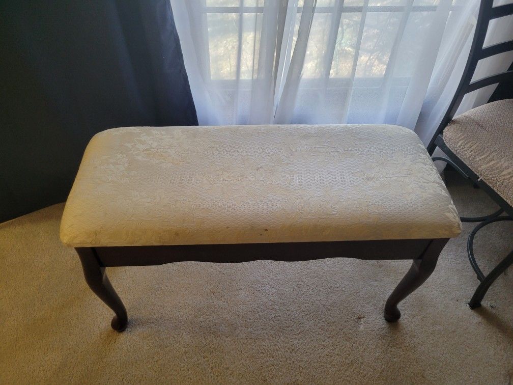 Upholstered Dining Room Bench