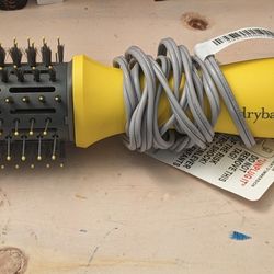 Drybar Round Brush