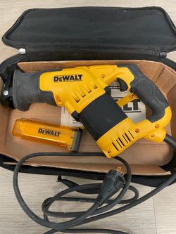 DeWalt compact reciprocating saw