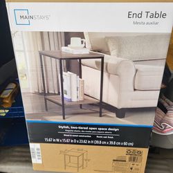 2 NEW MAINSTAY END TABLES