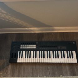 Novation launchkey 49 [MK3] Keyboard