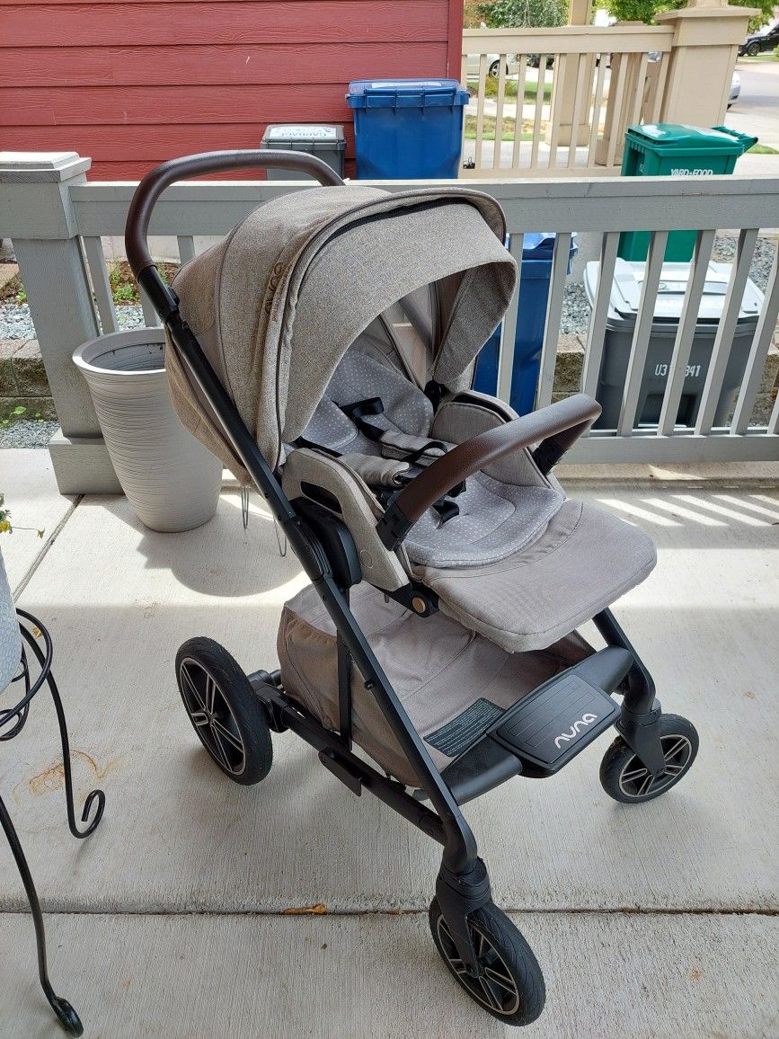NUNA MIXX NEXT stroller