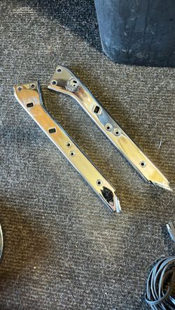 Sandbag rail support bracket