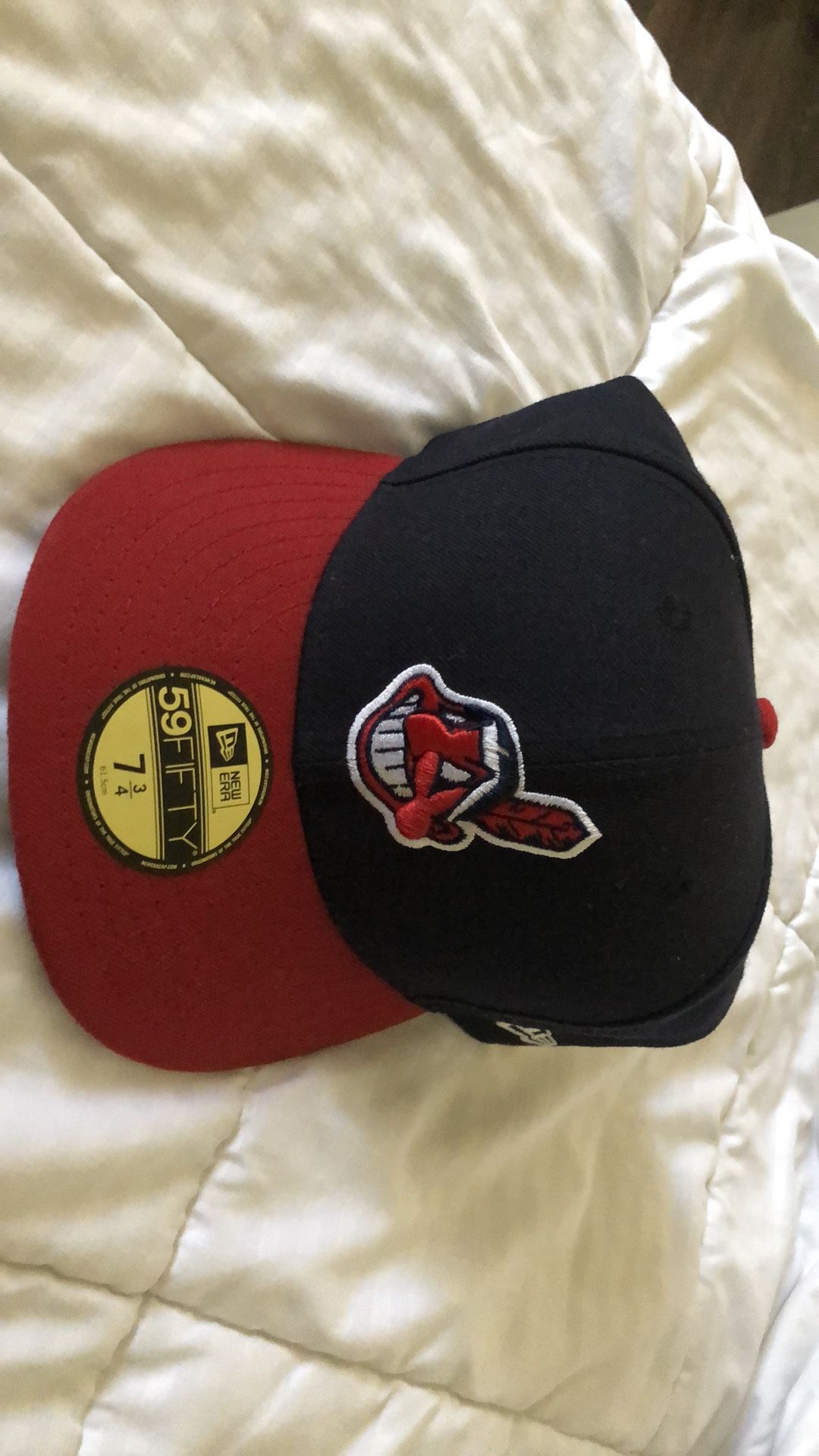 Cleveland Indians Fitted Hat 7 3/8 for Sale in Bell Gardens, CA - OfferUp