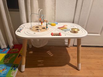 KIDS PLAYING TABLE