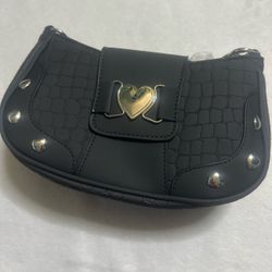 black and silver y2k styled shoulder to crossbody purse