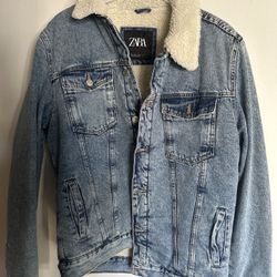 ZARA Sherpa-Lined Denim Jacket – Men’s Large (Worn Once)