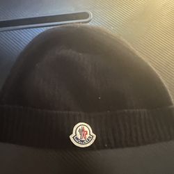 NEED GONE ASAP moncler beanie (wider) 
