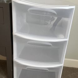Sterilite drawers 