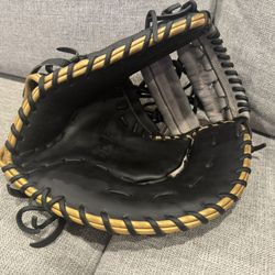 Wilson A2000 SuperSkin 12" Fastpitch Softball First Base (1B) Mitt / Glove