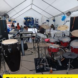 Grupo Versátil Tocando Cumbias Guapangos Zapateados Corridos Norteñas Con Acordeón Y Muchas Más Disponibles Para Todo Eventos 