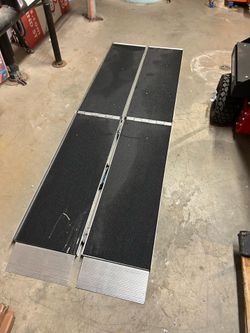 EZ-Access aluminum ramp