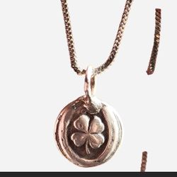 999 Silver Lucky 4 Leaf Clover Charm / Pendant / Amulet Horseshoe - 15mm 