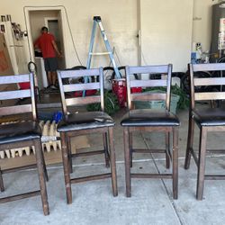 4 Barstools