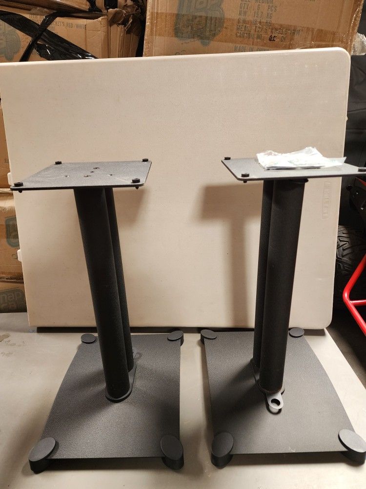 Sanus Heavy Duty Speakers Stand 22" Never Used