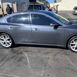 2009 Nissan Maxima 