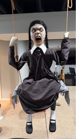 Halloween animatronics
