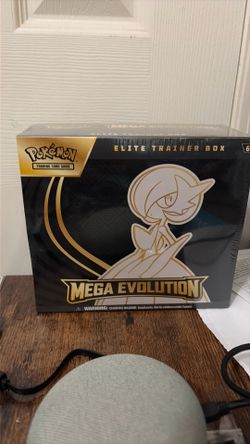Pokemon Mega Evolutions - Gardevoir ETB