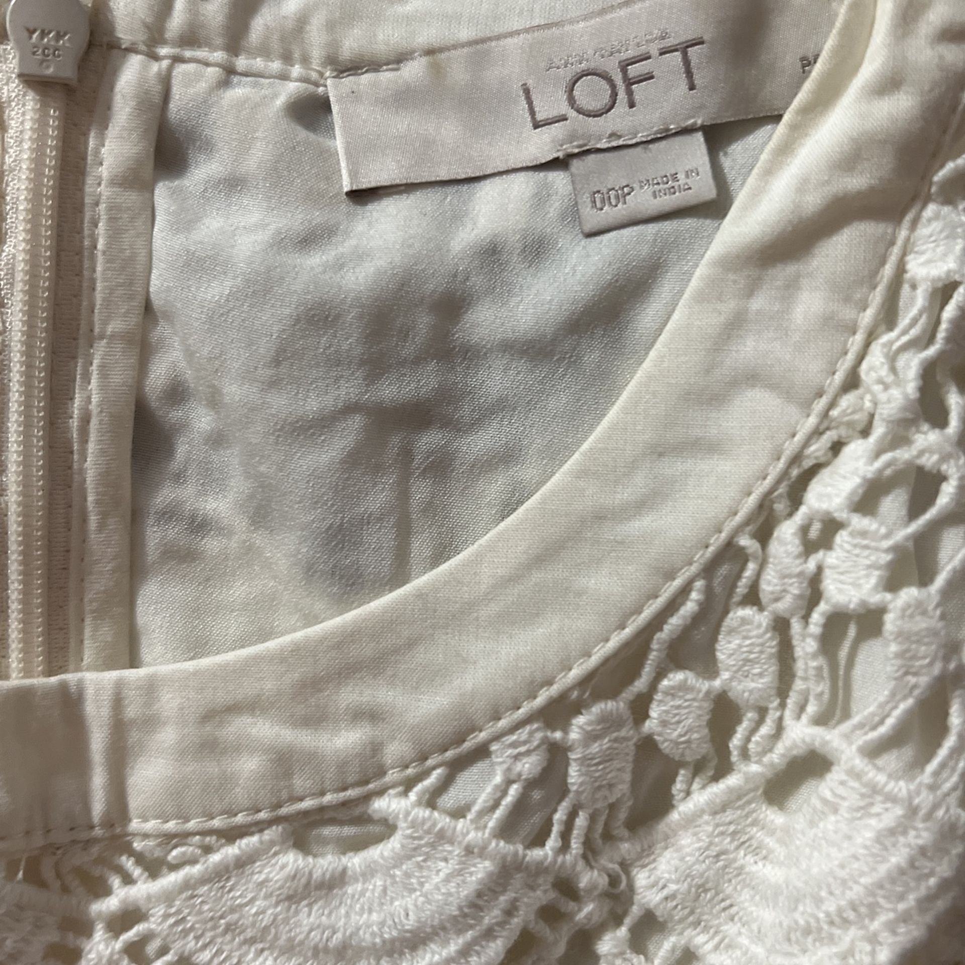 Pretty! Elegant Lace Dress By The Loft