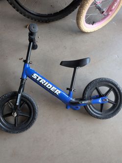 Strider 12 Sport Balance Bike (Blue)