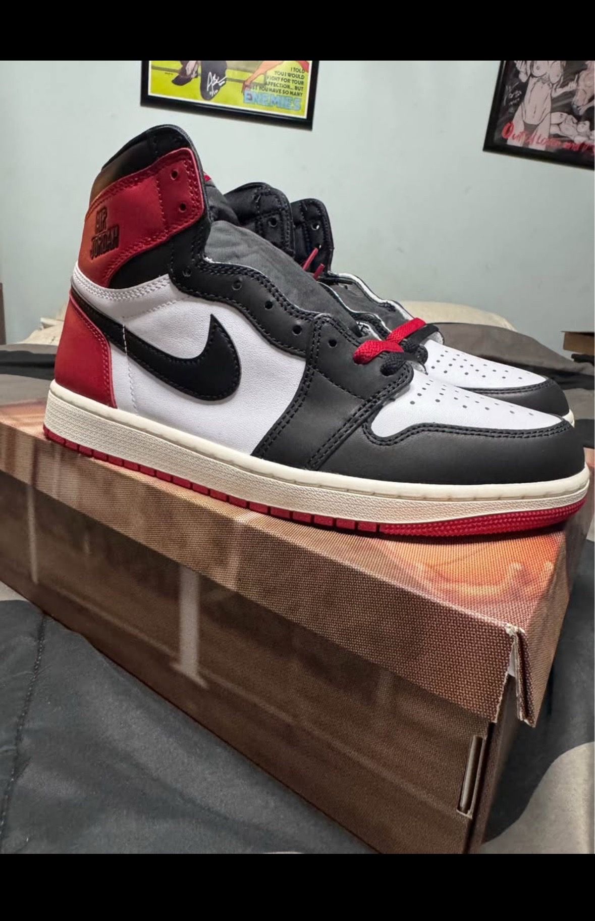 Jordan 1 “Black Toe” Reimagined SZ 10 DS