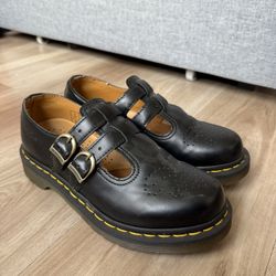 Black Doc Martin Mary Jane’s Size W 7