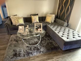 Se vende muebles y bar///// Furniture and bar for sale.
