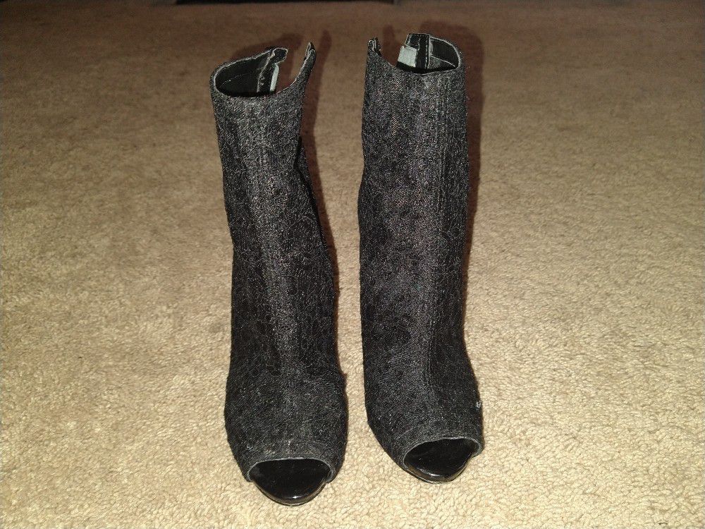 Guess Boots/Heels Size 4-5