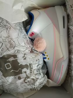 Jordan 3( Lola bunny)