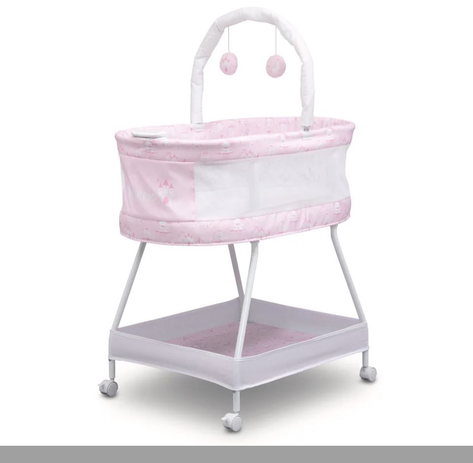 Delta Children Bassinet 