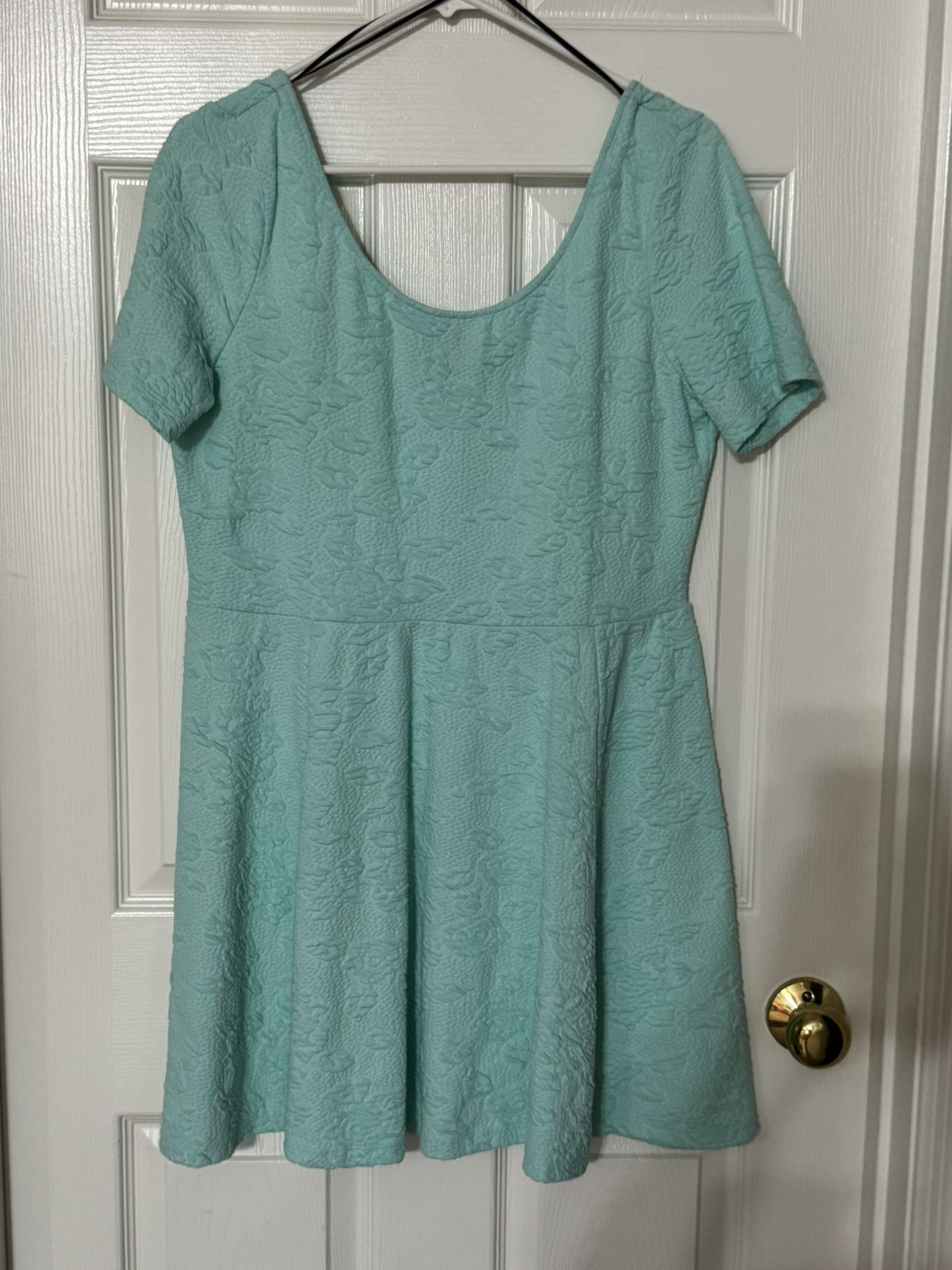Ladies Dress Size Large