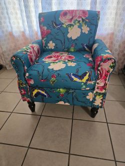 Floral Accent Armchair with Nailhead Trim