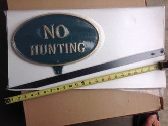 NO HUNTING SIGNAGE , Brand NEW