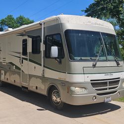 2001 Fleetwood South wind
