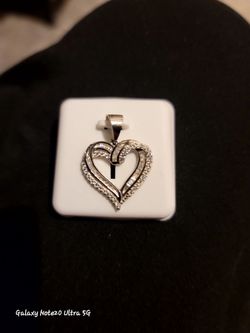 925 sterling silver moissanite heart pendant